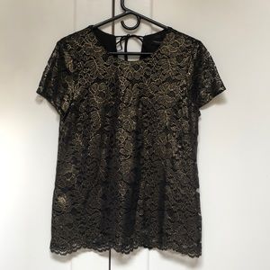 BANANA REPUBLIC. Never worn w/ tag. SMALL.